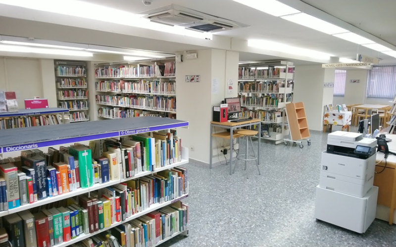 sortida-biblioteca-municipal-alumnat-1r-eso